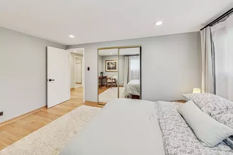 Bedroom - 389 Dulles Rd, Des Plaines, IL 60016 photo 4 of 4