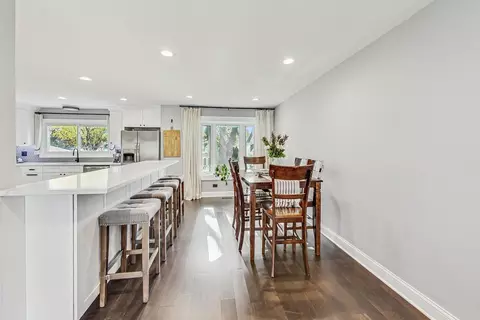 Dining - 389 Dulles Rd, Des Plaines, IL 60016 photo 1 of 1