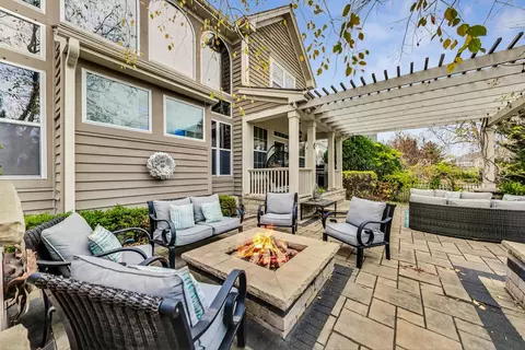 Exterior - 1639 Annapolis Dr, Glenview, IL 60026 photo 4 of 6