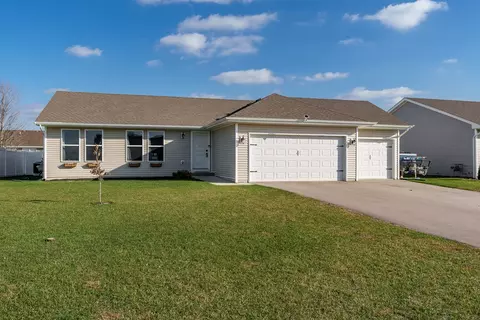 15059 Yellowstone Dr, South Beloit, IL 61080