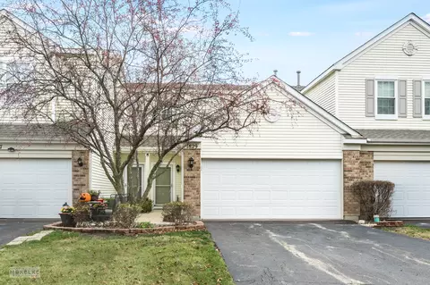 1829 Parkside Dr #1829, Shorewood, IL 60404