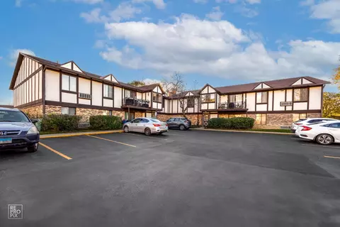 254 George St #A, Bensenville, IL 60106