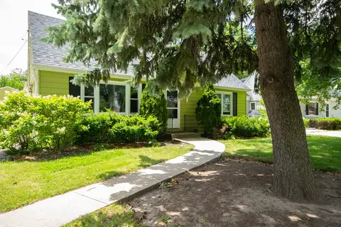 161 E Thacker St, Des Plaines, IL 60016