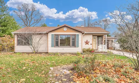 427 S Cherry St, Paxton, IL 60957