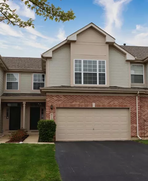 817 Crossing Way #817, Saint Charles, IL 60174