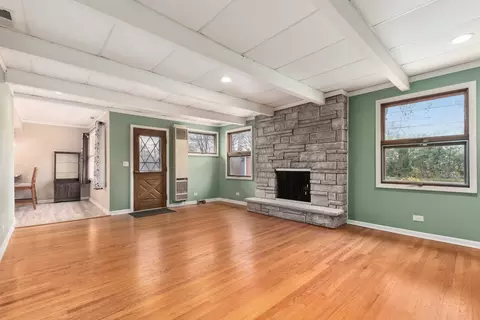 Living - 38 N Highview Ave, Addison, IL 60101 photo 4 of 4