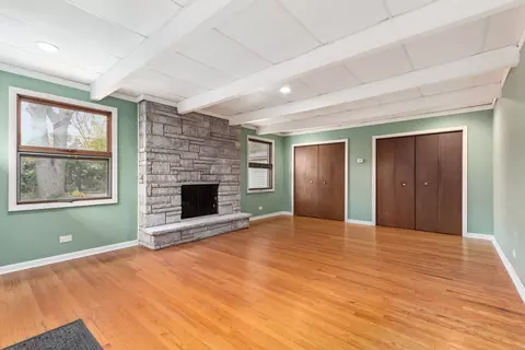 Living - 38 N Highview Ave, Addison, IL 60101 photo 3 of 4