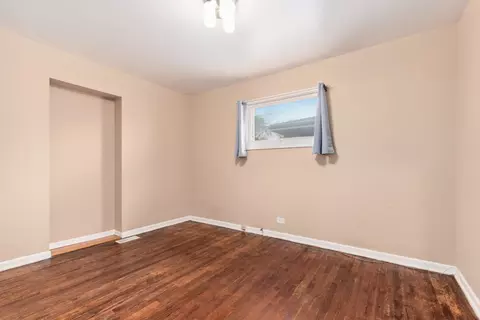Bedroom - 38 N Highview Ave, Addison, IL 60101 photo 3 of 3