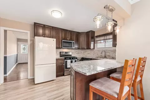 Kitchen - 38 N Highview Ave, Addison, IL 60101 photo 1 of 3