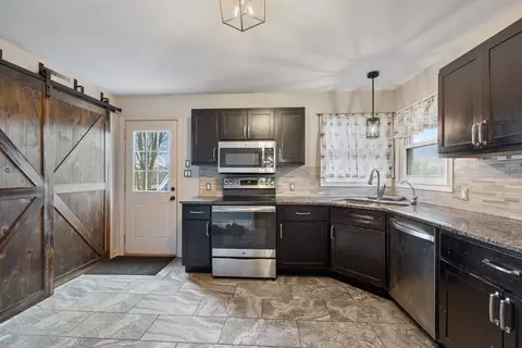 Kitchen - 2315 E Steger Rd, Crete, IL 60417 photo 2 of 3