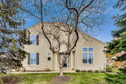 740 Dillon Ct, Grayslake, IL 60030