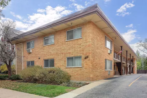 938 Ontario St #3, Oak Park, IL 60302