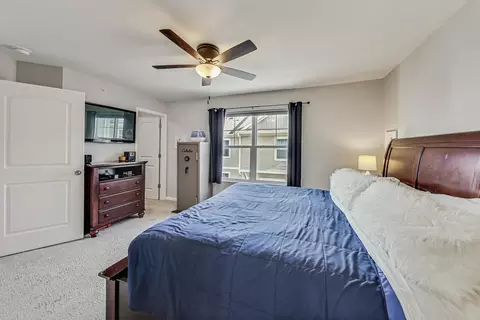 Bedroom - 1185 Colfax Ave, Des Plaines, IL 60016 photo 2 of 6