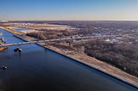 View/Area - 217 E 19th St, Lockport, IL 60441 photo 1 of 1