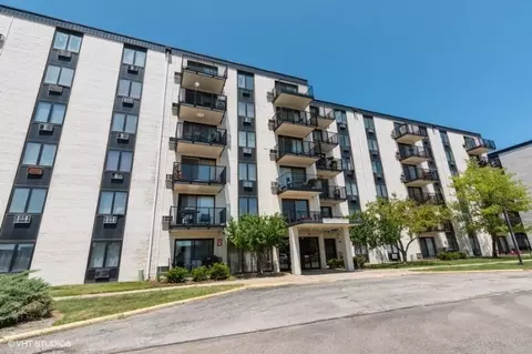 9098 W Terrace Dr #3G, Niles, IL 60714