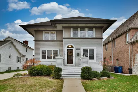 484 S Cottage Hill Ave, Elmhurst, IL 60126