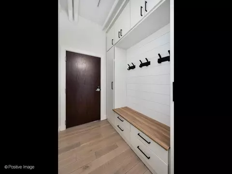 950 W Monroe St #404, Chicago, IL 60607 photo 2