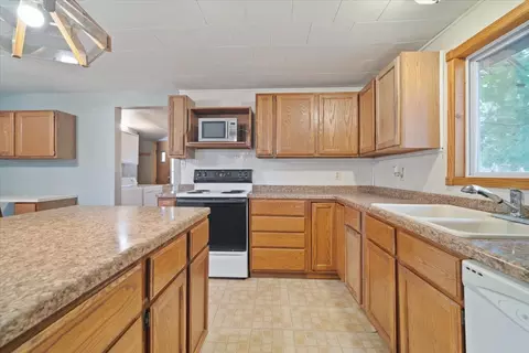 Kitchen - 503 E Sycamore St, Normal, IL 61761 photo 4 of 4