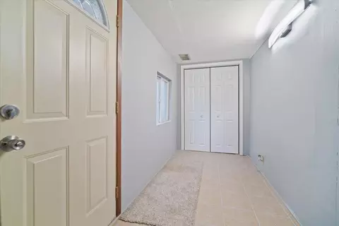 Entry Way - 503 E Sycamore St, Normal, IL 61761 photo 2 of 3