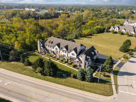 View/Area - 200 Regency Ct #E, Wauconda, IL 60084 photo 7 of 7
