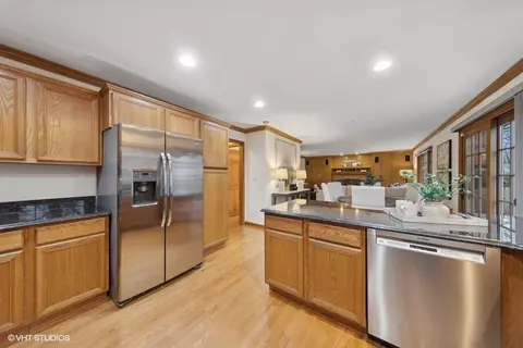 Kitchen - 1114 Taft Ave, Wheaton, IL 60189 photo 2 of 2