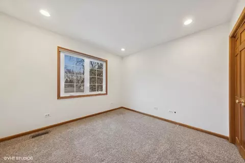 Bedroom - 1114 Taft Ave, Wheaton, IL 60189 photo 2 of 3