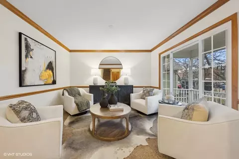 Living - 1114 Taft Ave, Wheaton, IL 60189 photo 1 of 3