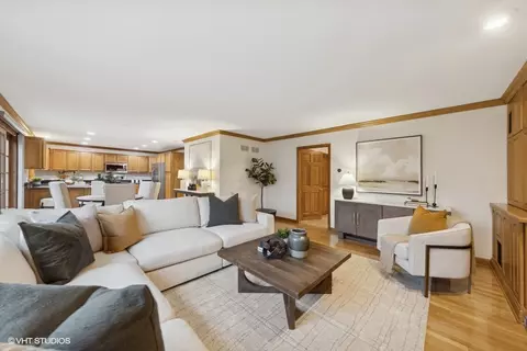 Living - 1114 Taft Ave, Wheaton, IL 60189 photo 3 of 3
