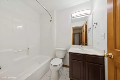 Bath - 1114 Taft Ave, Wheaton, IL 60189 photo 3 of 5