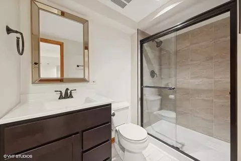 Bath - 1114 Taft Ave, Wheaton, IL 60189 photo 2 of 5
