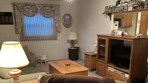 323 Robinson Dr, Morris, IL 60450 photo 7