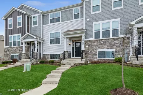 2848 Kessler Dr, Mundelein, IL 60060