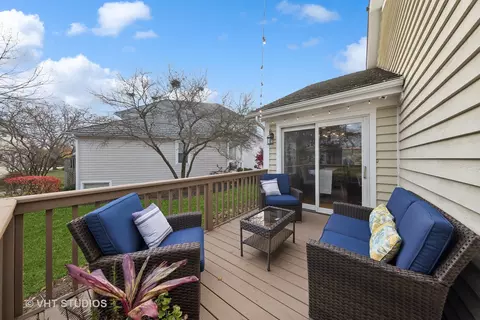Exterior - 2244 Brookside Ct, Aurora, IL 60502 photo 3 of 4