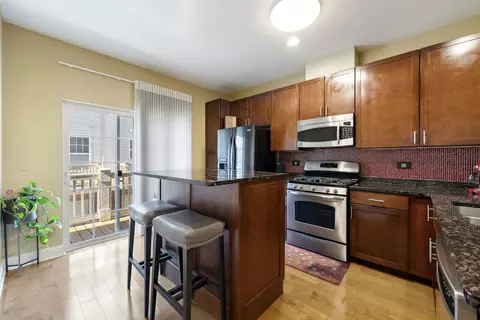 314 Laurel Ave, Des Plaines, IL 60016 photo 5