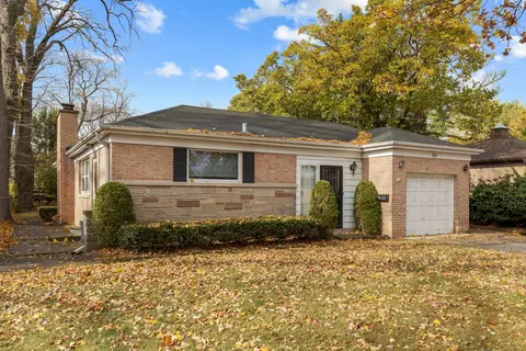 302 N Lincoln Ln, Arlington Heights, IL 60004