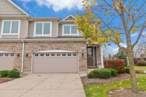 17 E Moseley Rd, Palatine, IL 60074