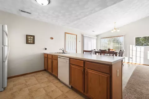 10135 Monarch Rd #1, Roscoe, IL 61073 photo 7