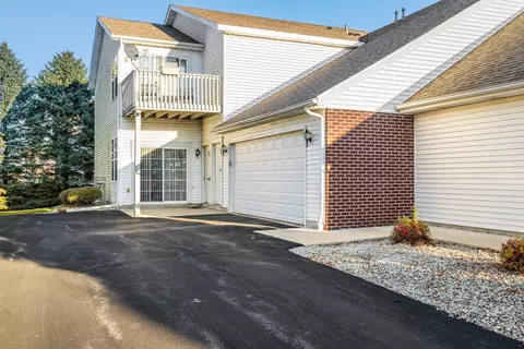 10135 Monarch Rd #1, Roscoe, IL 61073