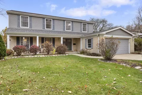 902 N Marsha Dr, Palatine, IL 60067