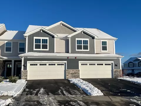1115 White Oak Cir, Crystal Lake, IL 60012