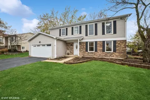 780 Heather Ln, Bartlett, IL 60103