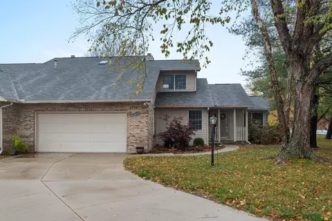 903 Ramblewood Ct #B, Savoy, IL 61874