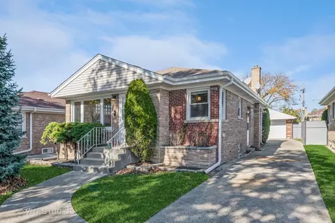 7408 W Ainslie St, Harwood Heights, IL 60706