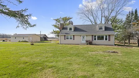 4303 Kendall Rd, Winnebago, IL 61088
