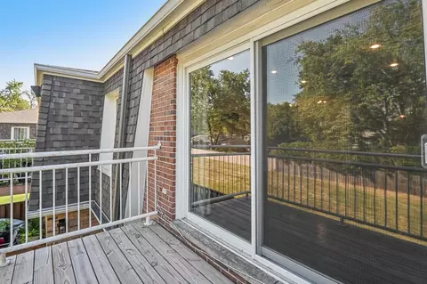 Exterior - 4418 Euclid Ave #2B, Rolling Meadows, IL 60008 photo 1 of 3