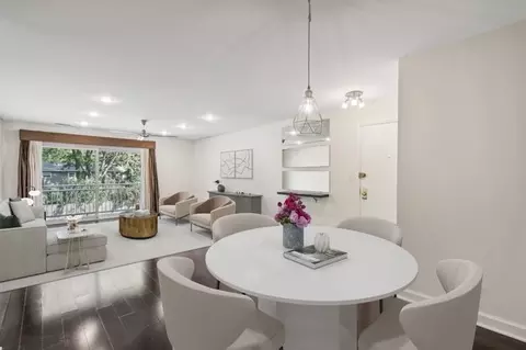 Dining - 4418 Euclid Ave #2B, Rolling Meadows, IL 60008 photo 1 of 2