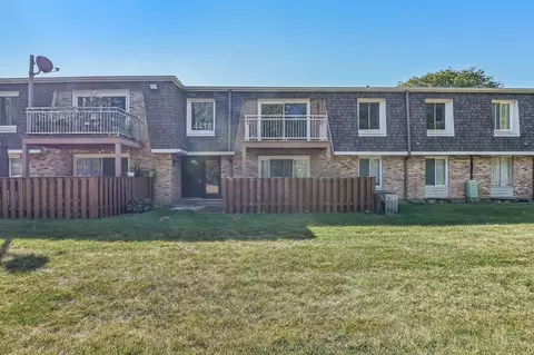 Exterior - 4418 Euclid Ave #2B, Rolling Meadows, IL 60008 photo 3 of 3