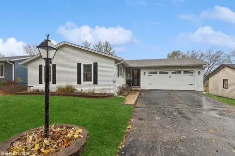 658 W Main St W, Cary, IL 60013