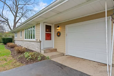218 N Kent Rd, Mchenry, IL 60051 photo 5