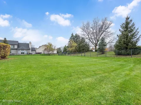 0 N785 Chickory Ct, Wheaton, IL 60187 photo 32